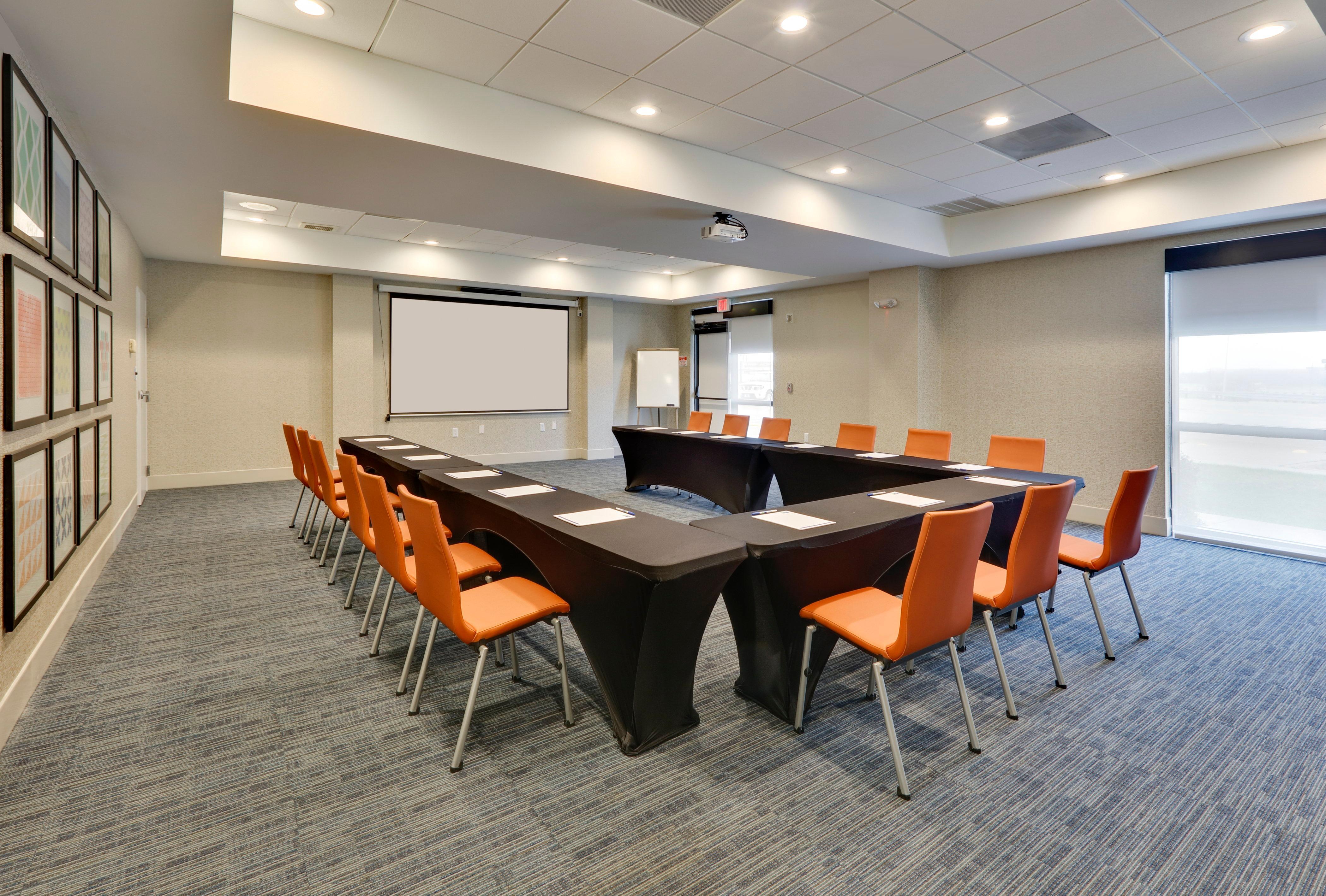 Holiday Inn Express & Suites Irving Conv Ctr - Las Colinas By Ihg Extérieur photo