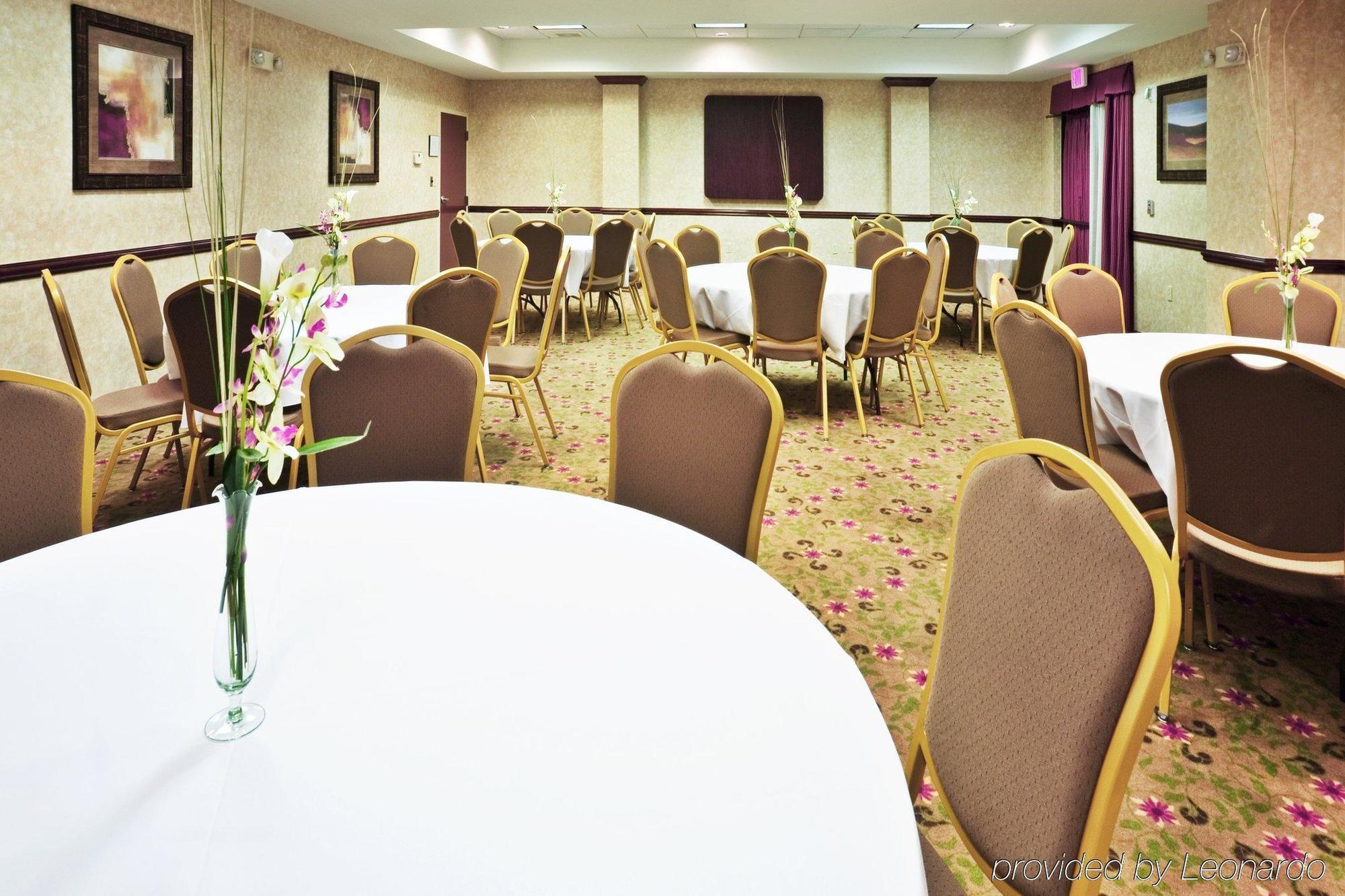 Holiday Inn Express & Suites Irving Conv Ctr - Las Colinas By Ihg Restaurant photo