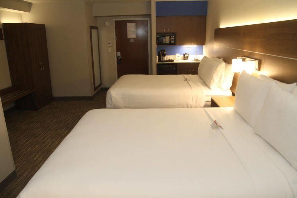 Holiday Inn Express & Suites Irving Conv Ctr - Las Colinas By Ihg Extérieur photo